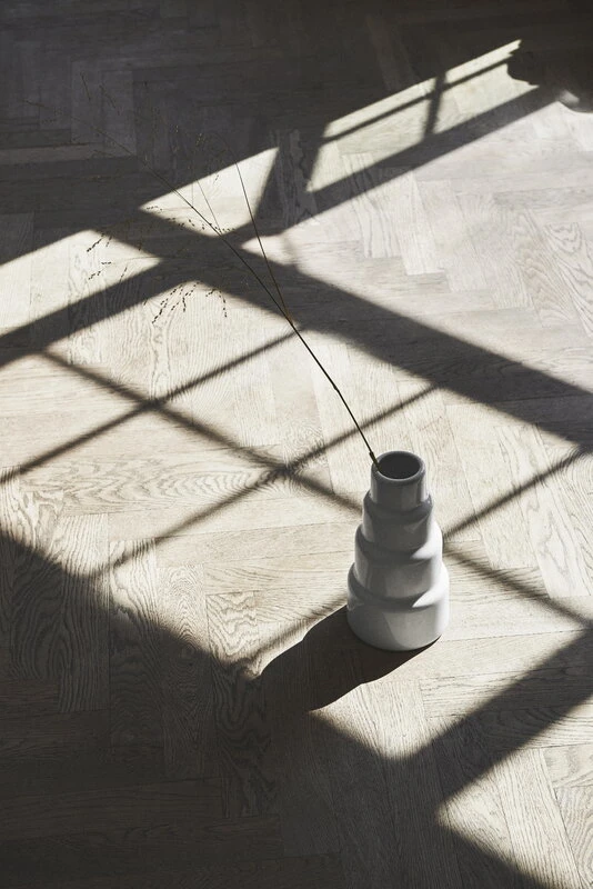 1616 / Arita Japan Grand Vase SB, Rose 2 1616 / Arita Japan Grand Vase SB, Rose – Image 2