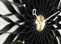 Vitra Horloge Sunflower -Décoration D'Intérieur 1626170 Sunflower Clock black ash Detail master