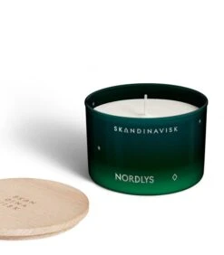 Skandinavisk Bougie Parfumée Avec Couvercle, NORDLYS, 90 g 9 Skandinavisk Bougie Parfumée Avec Couvercle, NORDLYS, 90 g -Décoration D'Intérieur 20119 3 NORDLYS CANDLE 90G