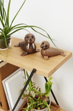 Spring Copenhagen Figurine Ross The Baby Walrus -Décoration D'Intérieur 2044 FSC WALLY Chresten Sommer 5