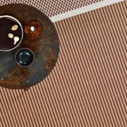 Woodnotes Tapis San Francisco, Nutria - pierre 7 Woodnotes Tapis San Francisco, Nutria - pierre -Décoration D'Intérieur 7SanFrancisco iso HV