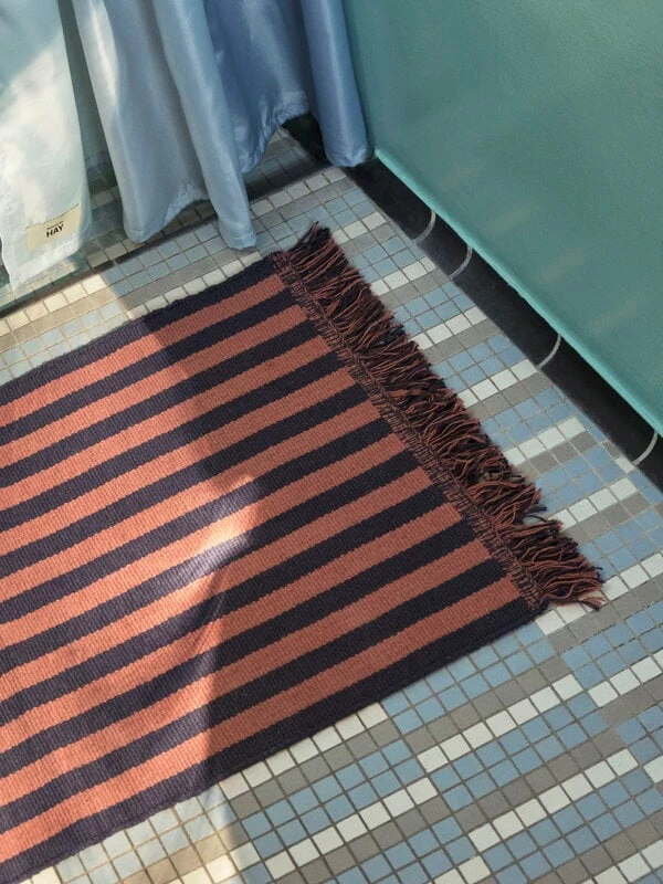 HAY Tapis Stripes And Stripes, 65 X 300 cm, Navy Cacao 5 HAY Tapis Stripes And Stripes, 65 X 300 cm, Navy Cacao – Image 5