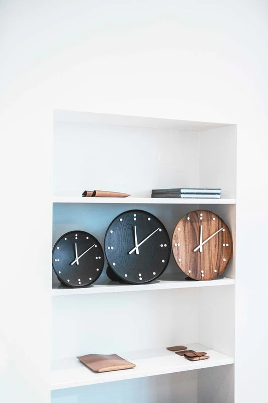 Architectmade FJ Clock 25 cm, Noir 4 Architectmade FJ Clock 25 cm, Noir – Image 4
