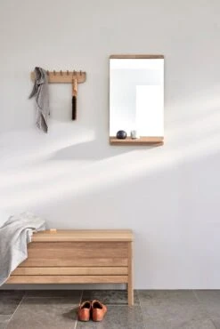 Form & Refine Miroir Mural Rim, Chêne Huilé Blanc -Décoration D'Intérieur FR Entrance A Line Storage Bench Echo Coatrack Rim Wallmirror white oak