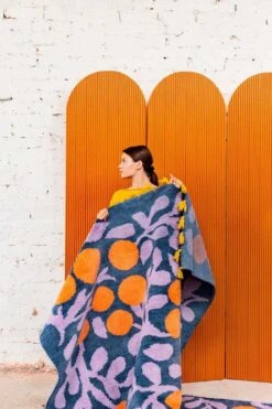 Finarte Tapis Terttu, Bleu 7 Finarte Tapis Terttu, Bleu -Décoration D'Intérieur Finarte AW19 collection Terttu blue photo Suvi Kes l inen