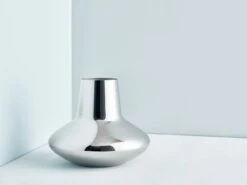 Georg Jensen Vase HK, Acier, Grand Modèle -Décoration D'Intérieur GJ HOME B2B SS18 HK VASE A