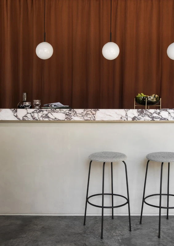 MENU Vase Échasse, Smoke 4 MENU Vase Échasse, Smoke – Image 4