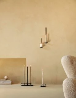 MENU Bougeoir Mural Clip, 34 cm, Noir 8 MENU Bougeoir Mural Clip, 34 cm, Noir -Décoration D'Intérieur MENU Clip Candle Holder Spire Smooth Tapered Candle