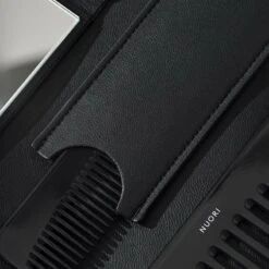 Nuori Miroir Hideaway, Noir -Décoration D'Intérieur NUORI Accessories DressingComb Black closeup square 1080x1080 8400f891 61b2 4093 b1ff 8301ce027127