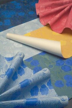 Pihlgren Ja Ritola Papier Peint Kiurujen Yö, Bleu De Cobalt 6 Pihlgren Ja Ritola Papier Peint Kiurujen Yö, Bleu De Cobalt -Décoration D'Intérieur PR tekstuuri 2 1