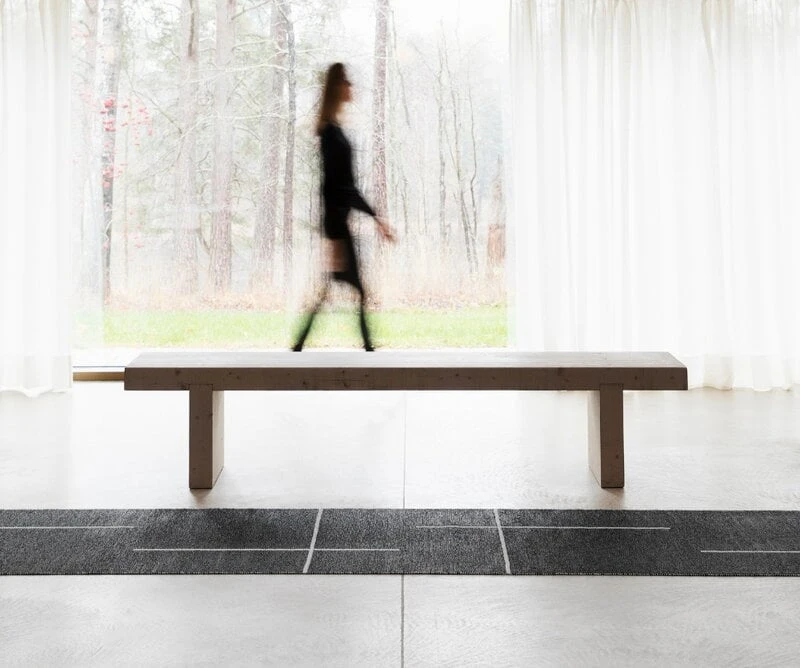 Pappelina Tapis Fred, 70 x 90 cm, Noir - vanille 3 Pappelina Tapis Fred, 70 x 90 cm, Noir - vanille – Image 3