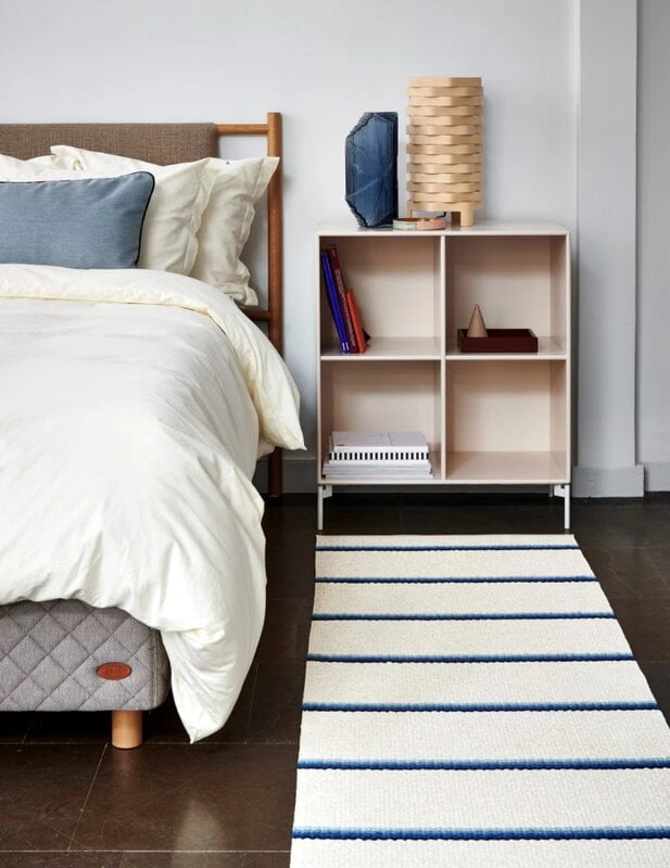 Pappelina Tapis Olle 70 x 180 cm, Bleu - Vanille 4 Pappelina Tapis Olle 70 x 180 cm, Bleu - Vanille – Image 4