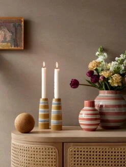 Kähler Bougeoir Omaggio Nuovo, 16 cm, Ocre 9 Kähler Bougeoir Omaggio Nuovo, 16 cm, Ocre -Décoration D'Intérieur Rosendahl 2022 690156 690166 690163