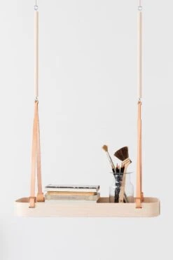 Verso Design Étagère Suspendue Tuokko, Bouleau - Gris Foncé -Décoration D'Intérieur TUOKKO HANGING SHELF 2B pencils
