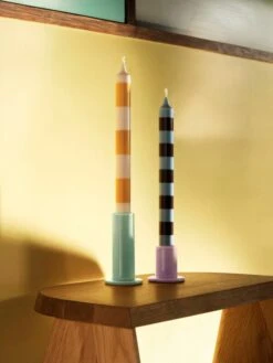 HAY Bougie Stripe, Jaune - Blanc 10 HAY Bougie Stripe, Jaune - Blanc -Décoration D'Intérieur Tube Candleholder S citrus Tube Candleholder M mint Stripe Candle yellow and white Stripe Candle blue and bordeaux